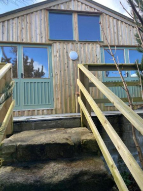 Rural Wood Cabin - less than 3 miles from St Ives
